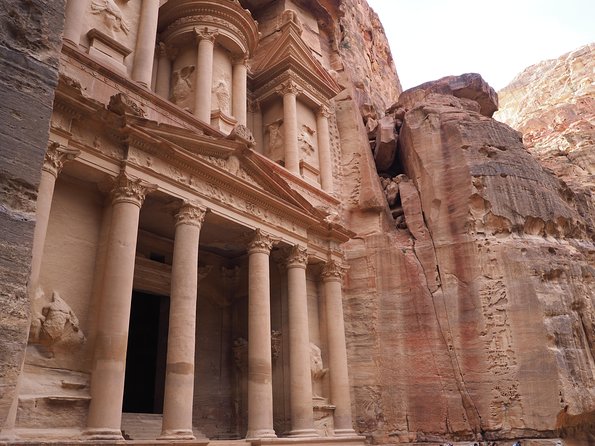 2-Day Petra Tour from Jerusalem - Day 2 Petra plan: Siq to the Treasury, plus enough time to breathe