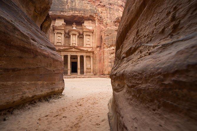 8-Night Israel Tour from Tel Aviv: Jerusalem, Dead Sea, Bethlehem, Nazareth, Northern Israel and Petra - Golan Heights, wine tasting, and Tiberias: a day with variety