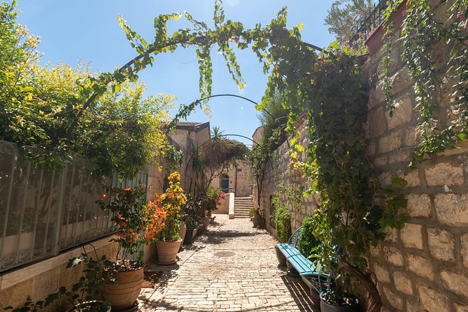 Best of Jerusalem Full-Day Tour from Tel Aviv - Nahalat Shiva: a calmer, local-feeling stroll