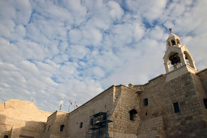 Bethlehem, Jericho & Jordan River Tour from Jerusalem - Getting there: pickup, minivan comfort, and what 10 hours really means