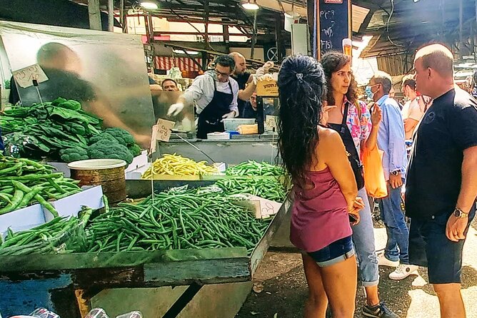 Carmel Market Tasting Tour - LocaLocal - Carmel Market stalls and small restaurants: variety without the guesswork