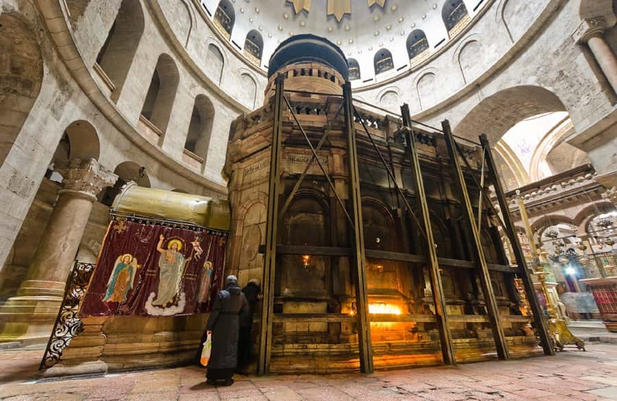 Christian Jerusalem in Russian - Gethsemane garden and the Church of All Nations, where the route feels personal