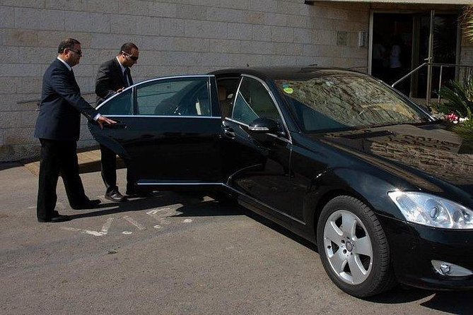 Fast Track VIP Service at TLV Ben Gurion airport in Tel Aviv, Israel - Service Quality: Friendly Agents, Like Itzek and the Laufer Team