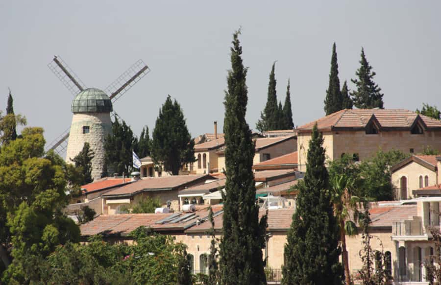 From Tel Aviv: City of David & Underground Jerusalem Tour - Temple Mount viewpoint, Kidron Valley drive, and tombs near the Zion Gate