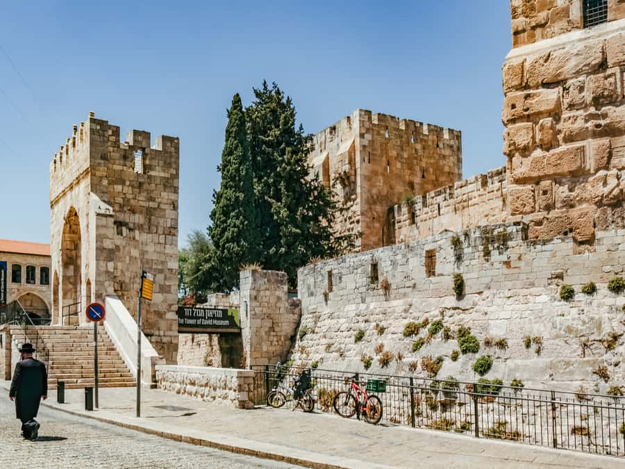 From Tel Aviv: Jerusalem and Bethlehem Guided Day Trip - Western Wall square, Via Dolorosa, and time in the Christian Quarter