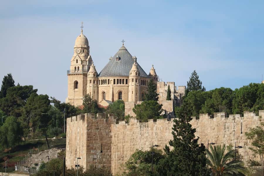 From Tel Aviv: Old Jerusalem Half-Day Tour - Jewish Quarter and Western Wall: A Holy Site That Needs Good Timing