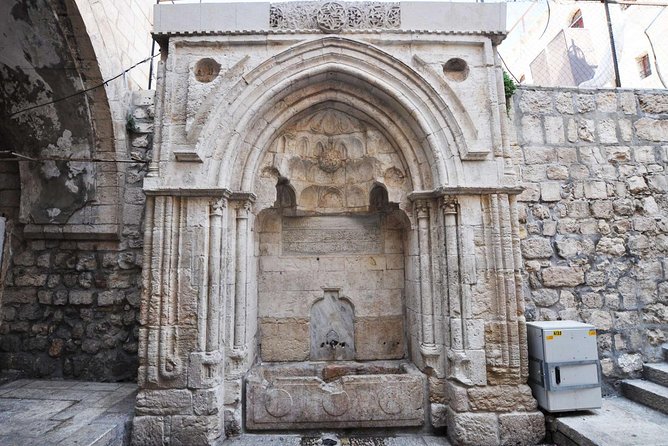 Holy Jerusalem Private Tour - Church of the Holy Sepulchre: multiple denominations, one intense site