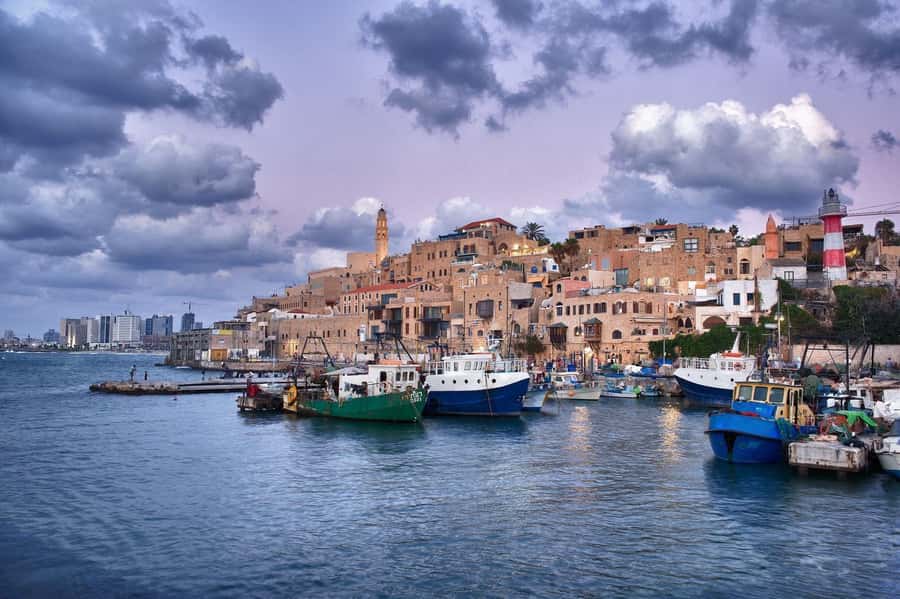 Jaffa: Old City, Port & Shuk Hapishpishim Walking Tour - Mahmoudiya Mosque: architecture you can actually see