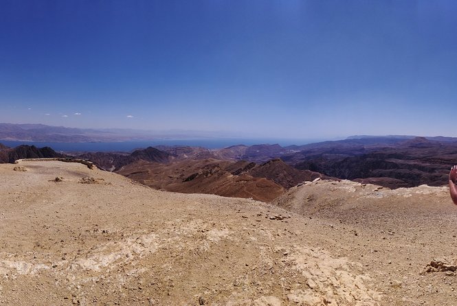 Jeep tour adventure Eilat mountains - Tea and flatbreads over the fire, the desert break that actually helps