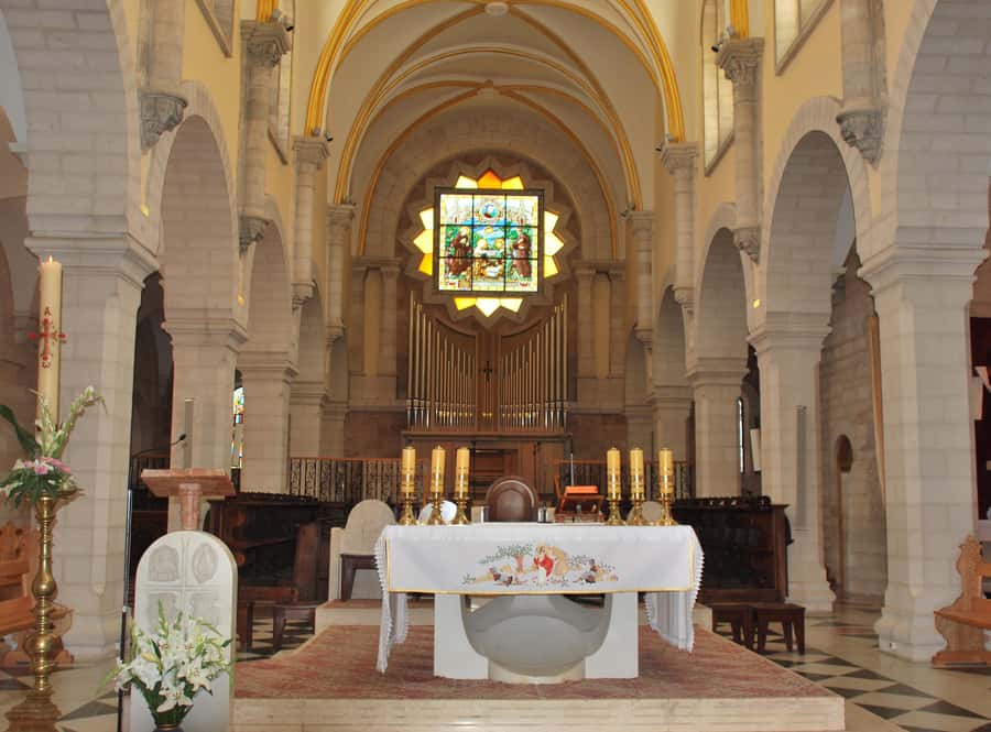 Jerusalem and Bethlehem Full-Day Tour from Jerusalem - Byzanti​ne Cardo and the restored Jewish Quarter: a 1,700-year-old street moment