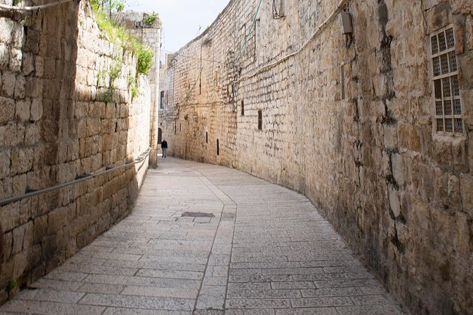 Jerusalem and the Dead Sea - New City drive-by: Knesset, courts, and major institutions