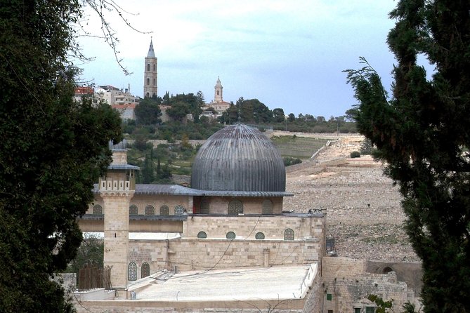 Jerusalem Christian Heritage Private Tour - Church of the Holy Sepulchre: crucifixion, entombment, and resurrection areas