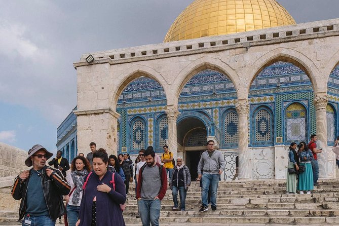 Jerusalem: Dual Narrative Tour - Western Wall and Al Buraq Square: Second Temple tradition meets the Islamic story