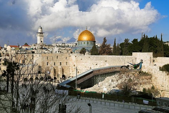 Jerusalem Full-Day Tour from Tel Aviv INCLUDING ENTRANCE FEES - Tel Aviv pickup, then an 11-hour day that stays moving