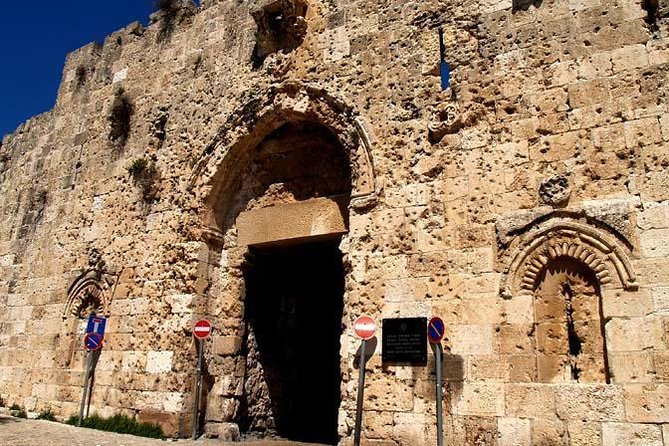 Jerusalem Half Day Tour: Holy Sepulchre and Western Wall - Meeting up and the morning flow from 8:30 am