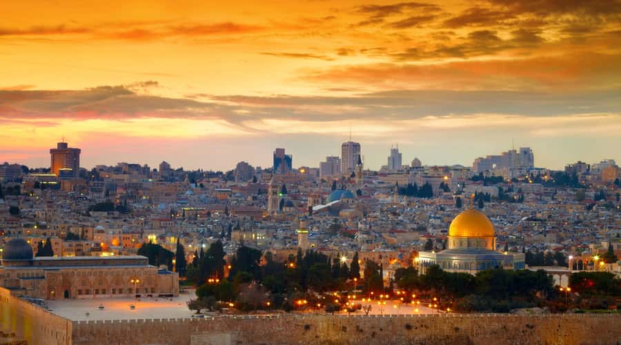 Jerusalem: Jerusalem, Bethlehem & Dead Sea Day Tour - Jerusalem Old City Walk: Four Quarters, Western Wall, and Via Dolorosa