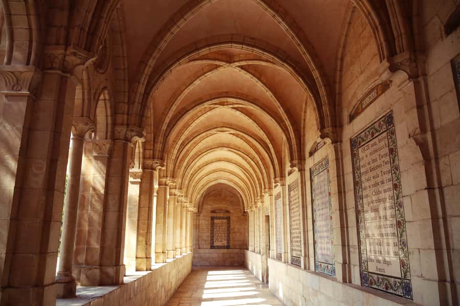 Jerusalem: Mount of Olives Guided Tour - Church stops and the Mosque of Ascension: seeing the same hill through different lenses