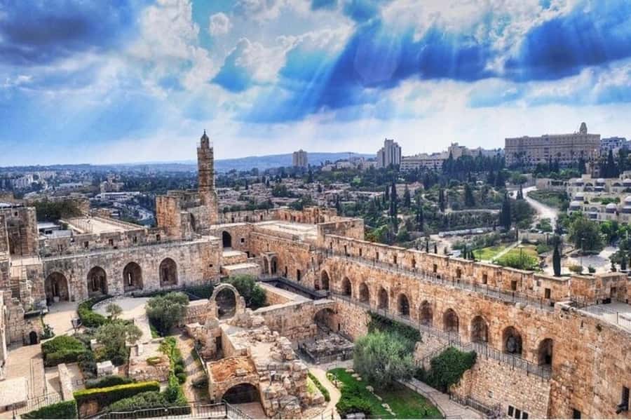 Jerusalem : Must-See Attractions Private Walking Tour - Starting at Latin Patriarchate Street, right where the story begins