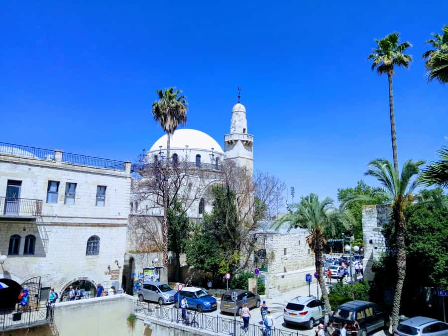 Jerusalem: Old City Private Walking Tour of Religious Sites - Church of the Holy Sepulcher: pilgrims, stone steps, and big Christian landmarks