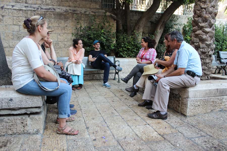 Jerusalem: Old City Shabbat Experience and Walking Tour - Starting at Jaffa Gate: a 150-minute route you can actually follow