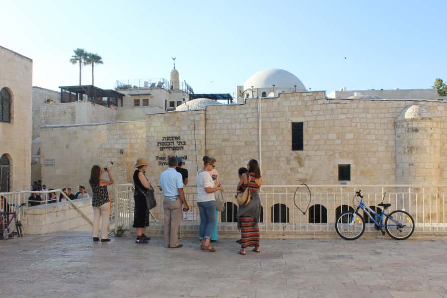 Jerusalem: Old City Shabbat Experience and Walking Tour - Jewish Quarter before Shabbat: markets as a living checklist