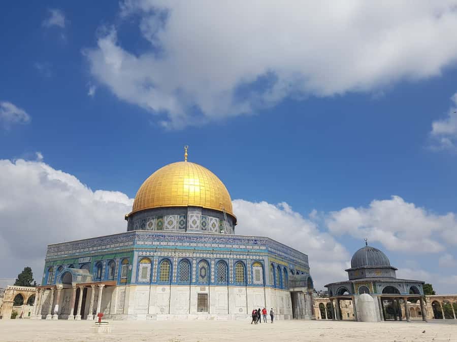 Jerusalem: Old City Walking Tour with Private Option - Who This Tour Fits Best (And Who Might Be Happier Elsewhere)
