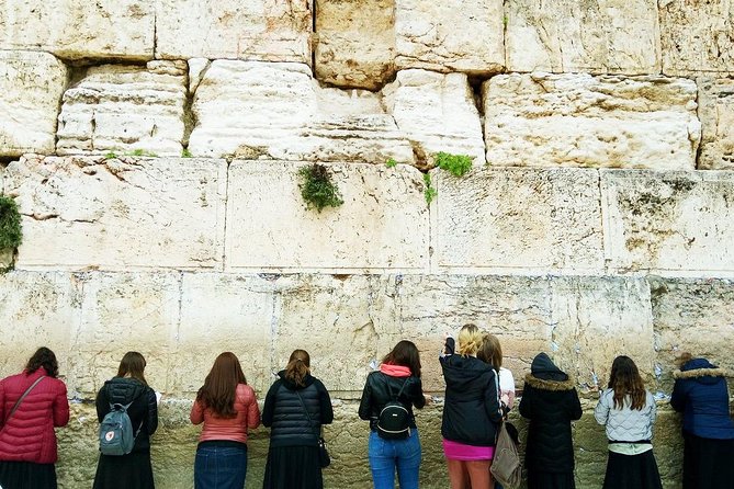 JERUSALEM private tour with ELAD VAZANA - Life in Israel & Palestine Then & Now - Via Dolorosa to the Holy Sepulchre: Maze Navigation Made Easier