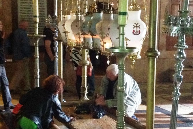 Jerusalem: The Center of the Universe - Walk the "Holy City" with GaryTheGuide - Church of the Holy Sepulchre: the Crucifixion and Resurrection in one tight complex