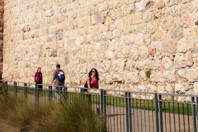 Jerusalem Walking Tour - Jewish Quarter and the Western Wall: what you are really walking into