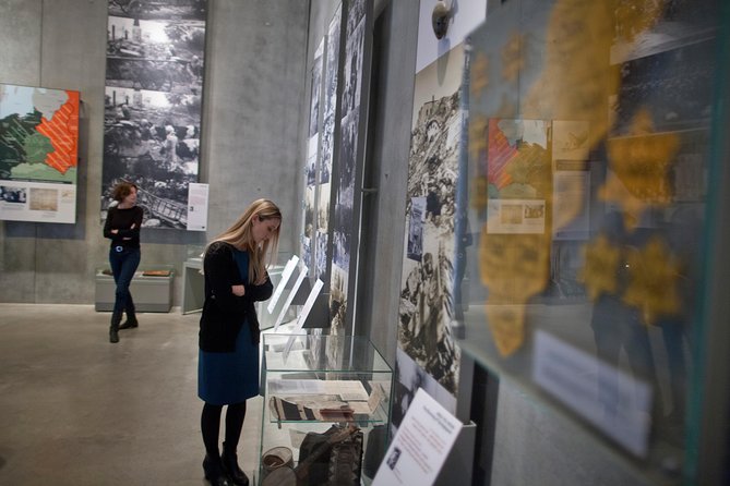 Jerusalem Yad Vashem Holocaust History Museum Tour - Nine Gallery Chapters, From 1930s Propaganda to Warsaw Ghetto Streets