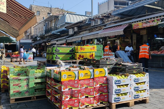 Mahane Yehuda Market food tour jerusalem - Walking the stalls with Orit Levi: what the guide does right