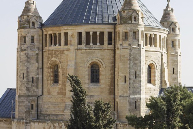 Old Jerusalem Full-Day Tour - Through the Old City quarters: how to manage the walking