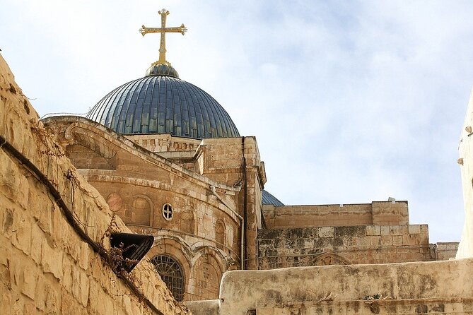 Private Tour Jerusalem Old City - Western Wall and Holy Sepulchre, Two Different Kinds of Sacred