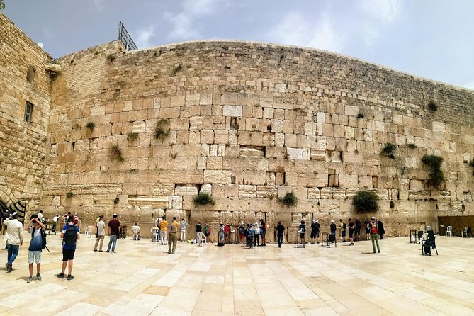 Private Tour: Old City of Jerusalem Christianity Tour - Church of the Holy Sepulchre: crucifixion, burial, and Resurrection Tombs
