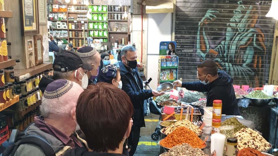 Private Tour to the Culinary World of Jerusalem Market - Key things you’ll notice on this Jerusalem market tour