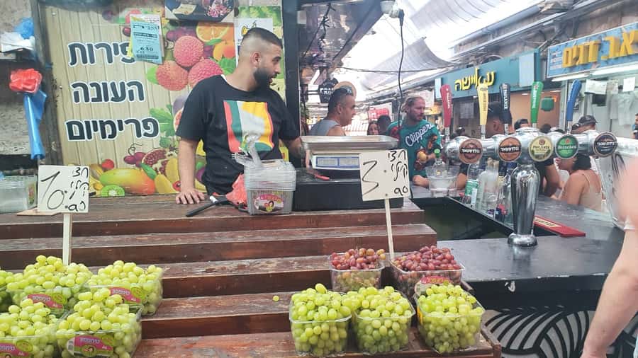 Private Tour to the Culinary World of Jerusalem Market - Mah’ané Yéouda shuk, a market that runs on stories