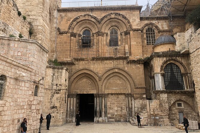 Private Walking Tour in Jerusalem's Old City - Via Dolorosa and the Church of the Holy Sepulchre: tight lanes, big emotions