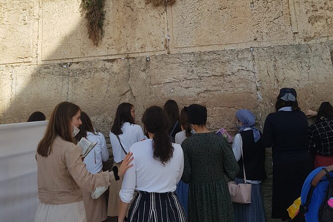 Private Walking Tour in the Old City of Jerusalem - Jewish Quarter Walking Through Houses, Plus Cardo (Kardo) and Roman-Layer Finds