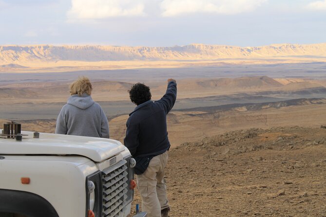 Sunset time Ramon Crater Jeep tour, bonfire and stargazing - Timing and Pickup in Mitzpe Ramon (What the Schedule Feels Like)