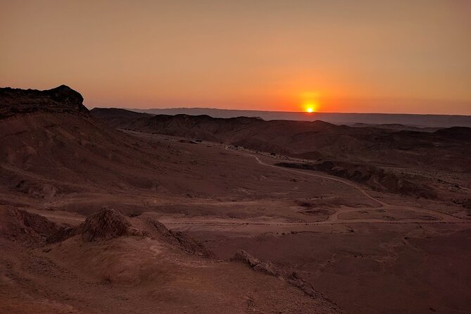 Sunset time Ramon Crater Jeep tour, bonfire and stargazing - Weather Rules and Seasonal Timing (How to Avoid a Disappointment)
