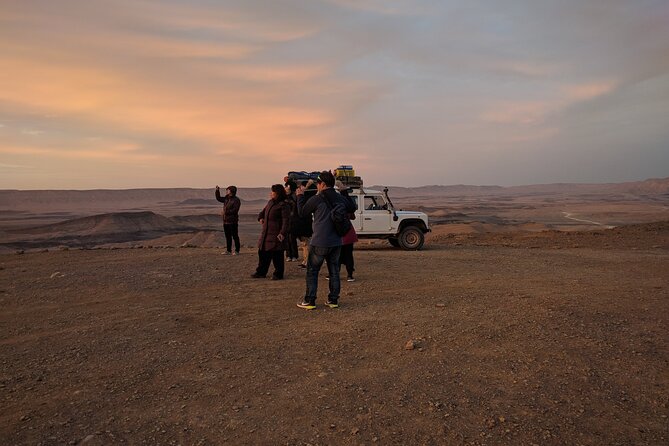Sunset time Ramon Crater Jeep tour, bonfire and stargazing - Who This Sunset Stars Jeep Tour Fits Best
