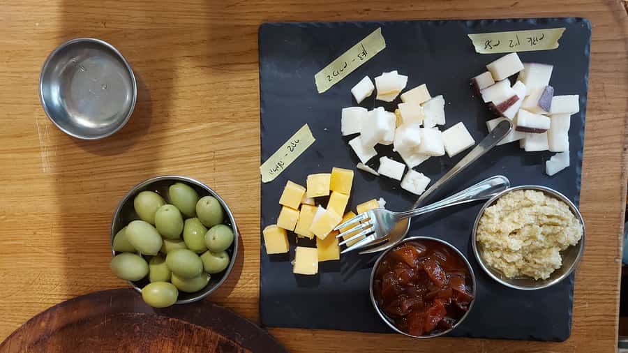 Tel Aviv: 2-Hour Jaffa Flea Market Tour with Tastings - From Libyan Kuskus to Modern Israeli Plates: The Tastings Menu