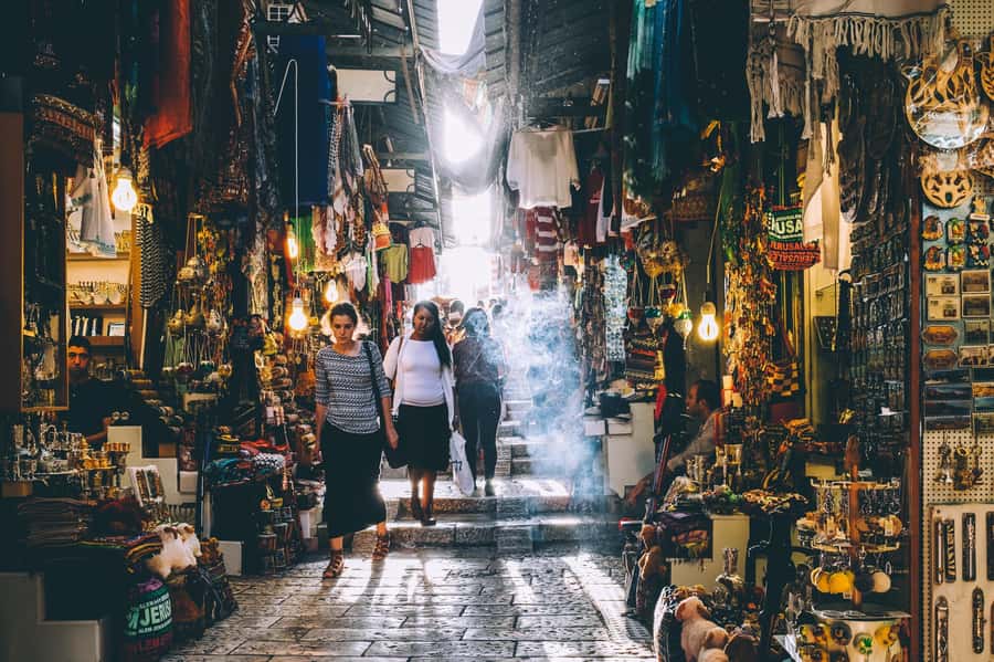 Tel Aviv: Best of Jerusalem Day Tour - Mahane Yehuda Market: the end of the day where it becomes local
