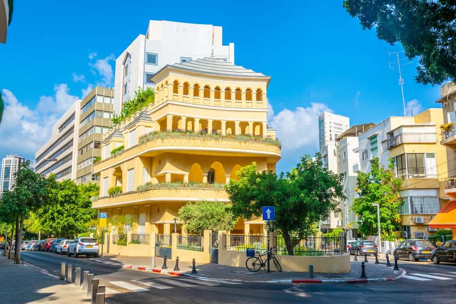Tel Aviv: Florentin Saturday Walking Tour - Why South Tel Aviv on a Saturday feels different