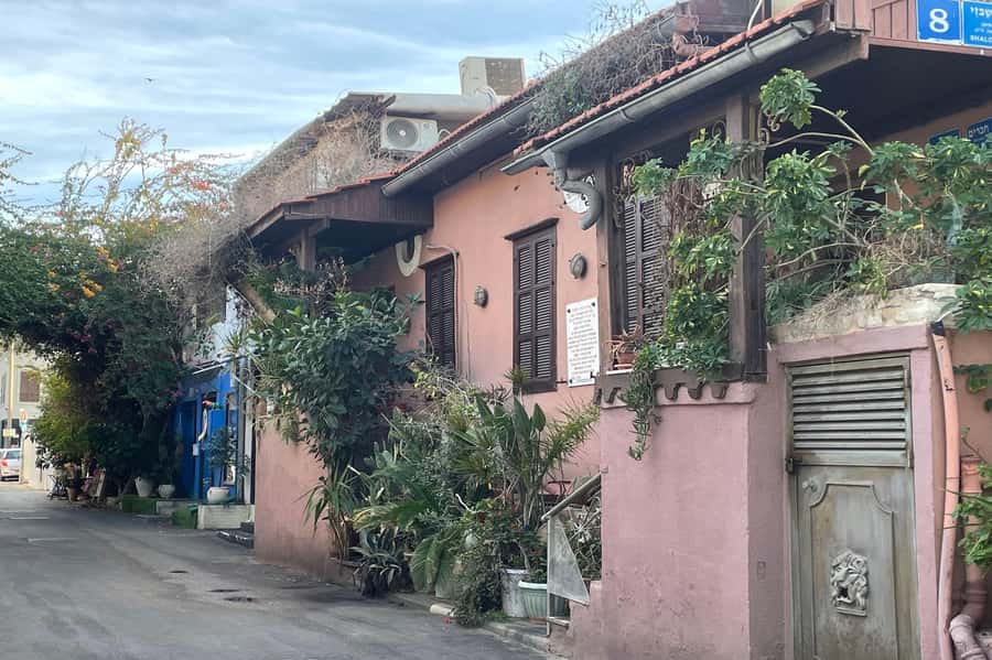 Tel Aviv: Neve Tzedek Cultural Walking Tour - Price and value: is $47 worth it?