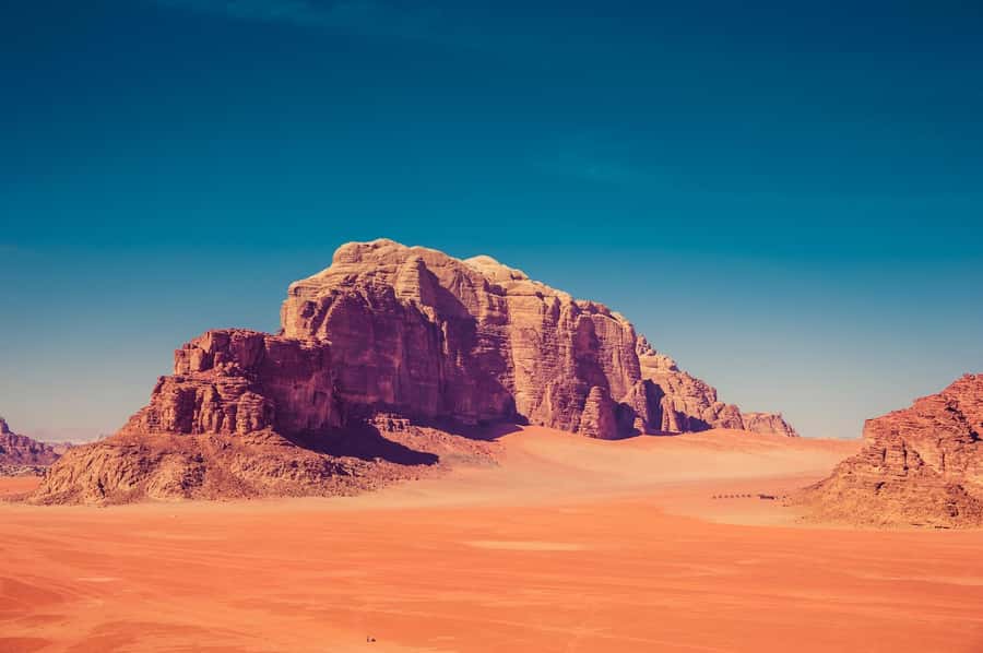 Tel Aviv: Petra & Wadi Rum 2-Day Glamping Trip with Flights - How this 2-day plan works, and why it feels efficient