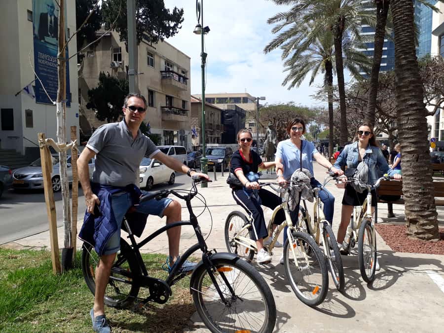 Tel Aviv: Private Bike Tour - Ben Gurion Museum before heading back to port
