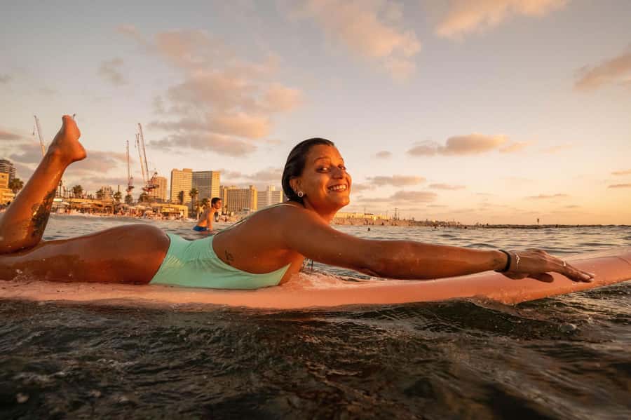 Tel Aviv: Professional Surfing Lessons at Beach Club TLV - Your 1-Hour Surf Lesson, Step by Step