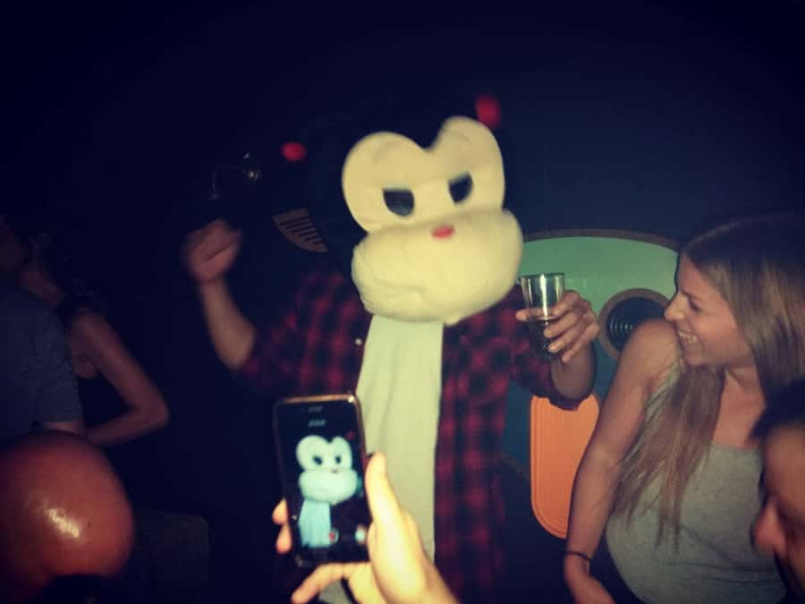 Tel Aviv: Pub Crawl and Nightlife Tour with Shots - Chupitos Bar to Nightlife: Your Easy Starting Point