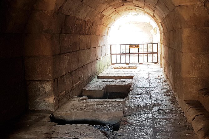 Tel Dan and Baniyas National Parks Private Tour - Nimrod Fortress National Park on the Golan Heights: citadel views you can actually use
